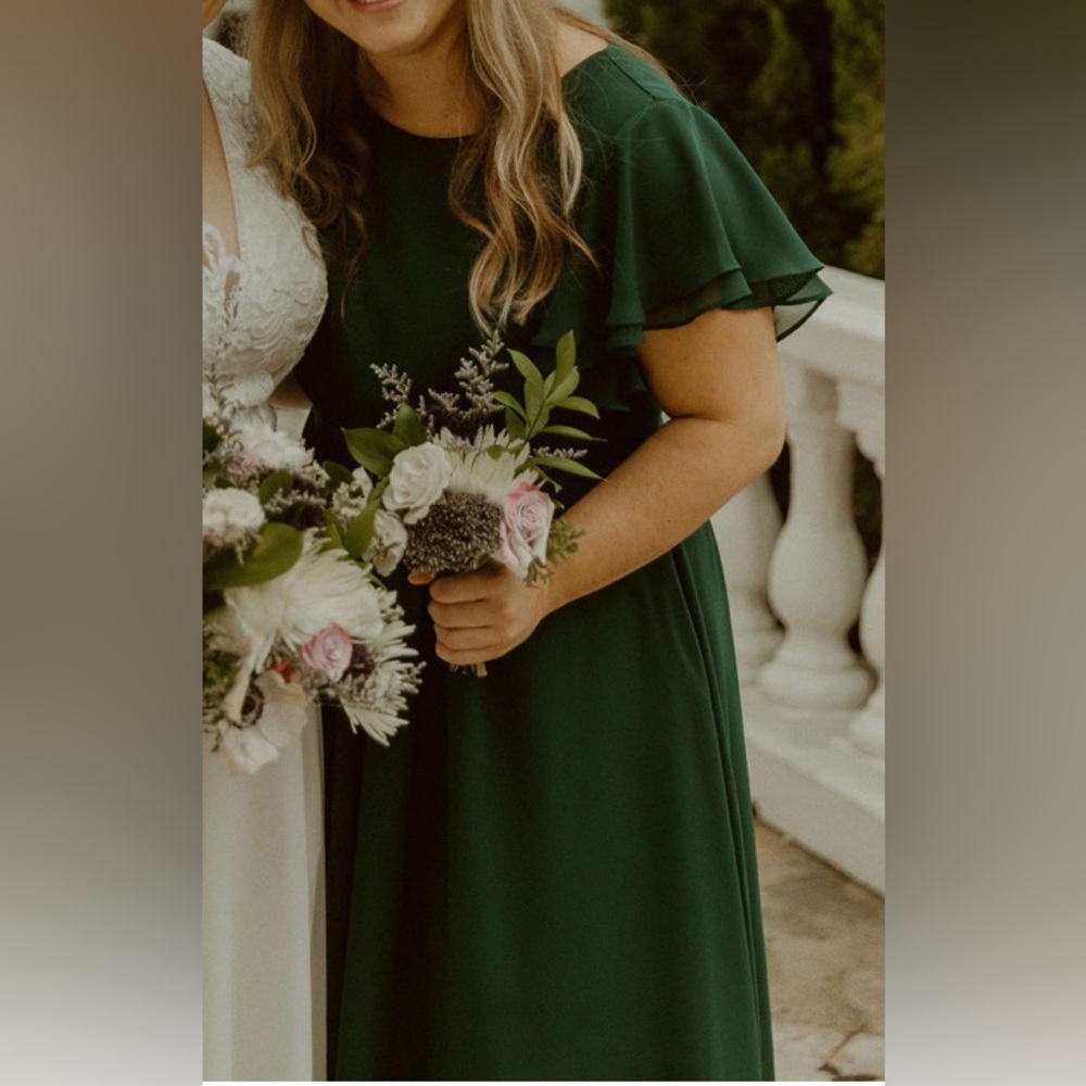 JJ’s house bridesmaid dress, A-line scoop with ruffle, Hunter green, Size 14.